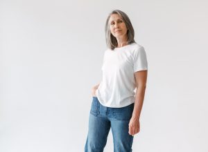 5 Tips for Wearing Wide-Leg Jeans Over 60