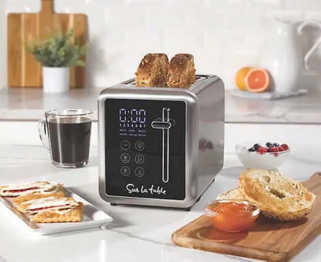 A Sur Le Table touchscreen toaster