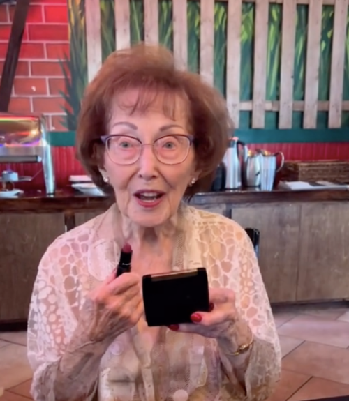 Jennifer Hart wishes 104-year-old grandmother happy birthday in TikTok video