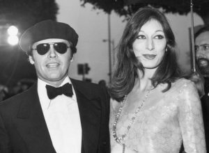 Jack Nicholson and Anjelica Huston in 1975