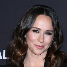 Jennifer Love Hewitt at a PaleyFest "9-1-1" event in 2019