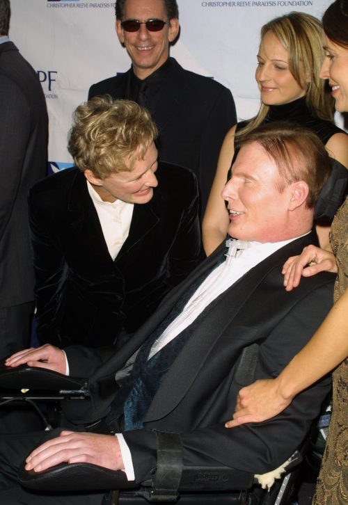 Glenn Close, Richard Belzer, Christopher Reeve, and Helen Hunt at A Magical Evening Gala To Benefit The Christopher Reeve Paralysis Foundation in 2001