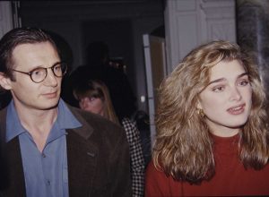 Liam Neeson and Brooke Shields at an event in 1992