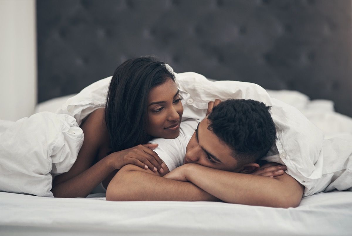 135 Romantic Good Night Messages for Her — Best Life