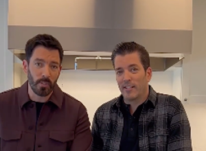 Drew and Jonathan Scott talking about home trends to avoid