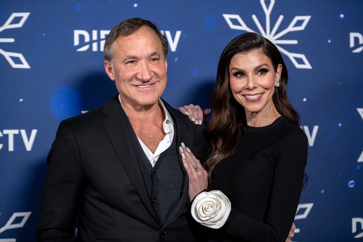 terry dubrow and heather dubrow on the red carpet
