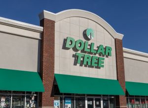 Dollar Tree Outside Storefront