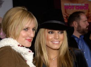 Ashlee Simpson and Jessica Simpson at the premiere of "The Hot Chick" in 2002