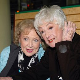 Betty White and Bea Arthur at a signing at Barnes and Noble in 2005