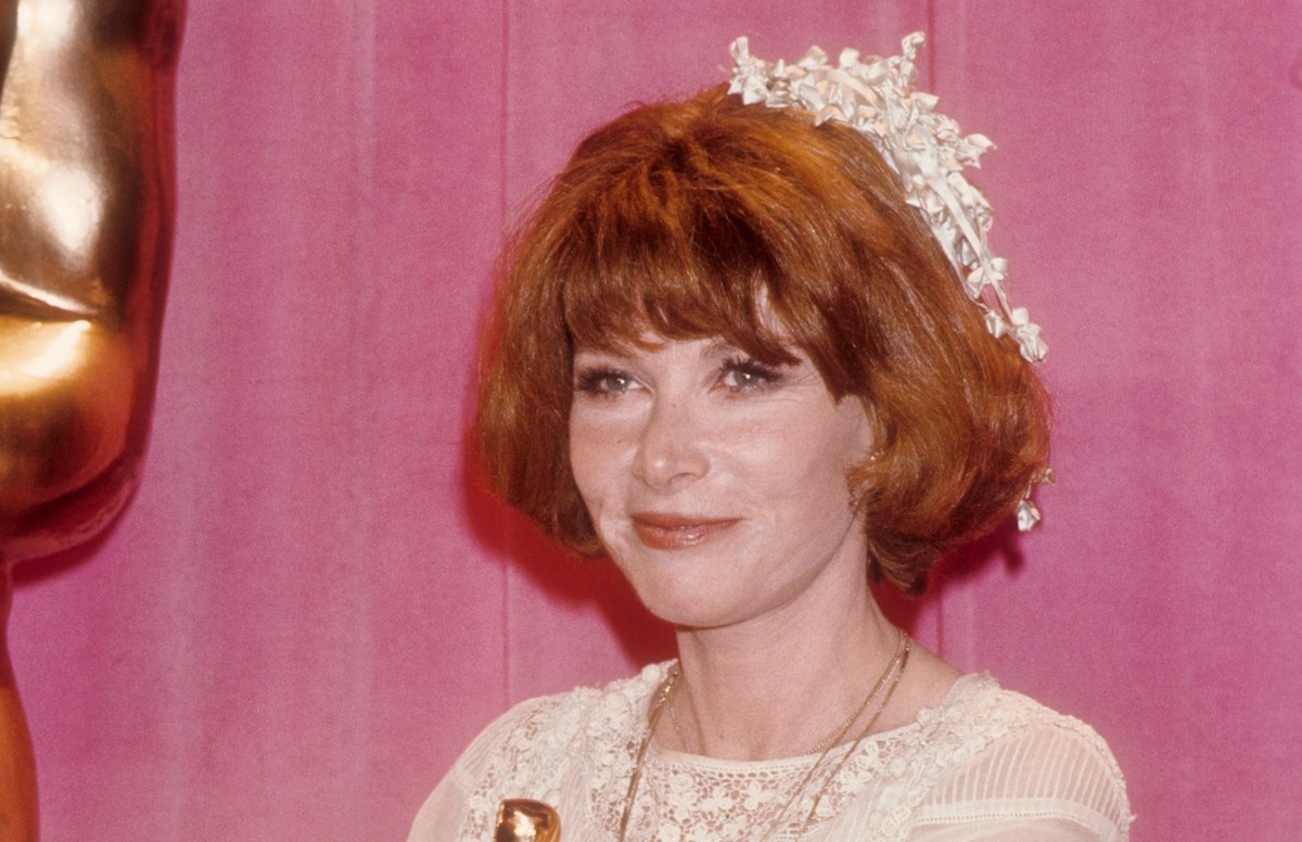 Lee Grant at the 1976 Oscars
