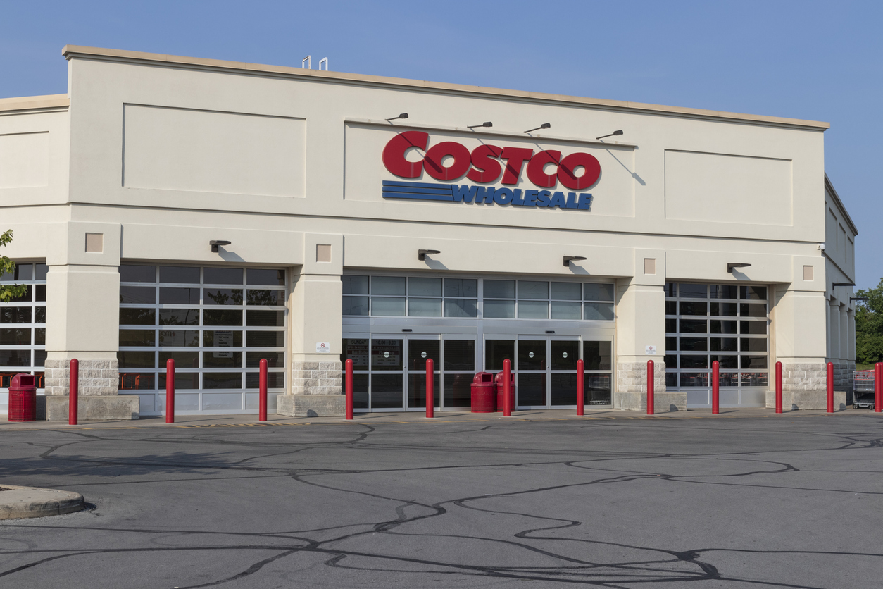 A Costco storefront from the parking lot