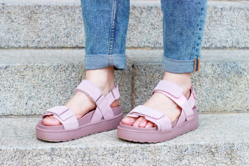 platform sandals pink
