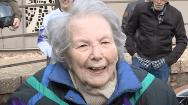 evelyn eales on her 104th birthday