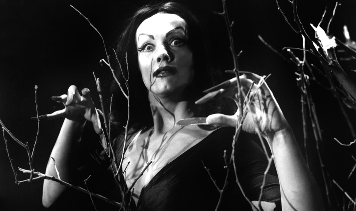 Still from Plan 9 From Outer Space