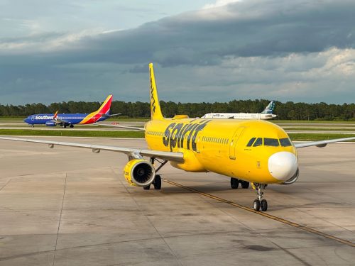 spirit airlines plane on the runway