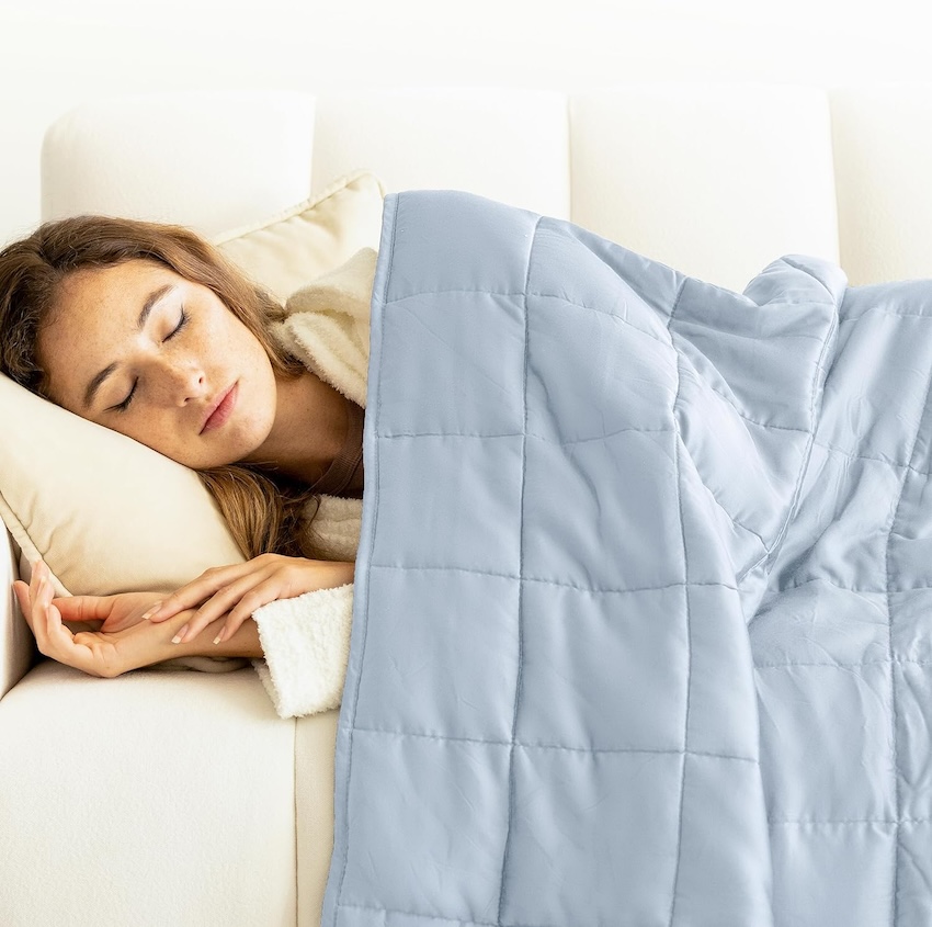 A Luna Luxe weighted blanket