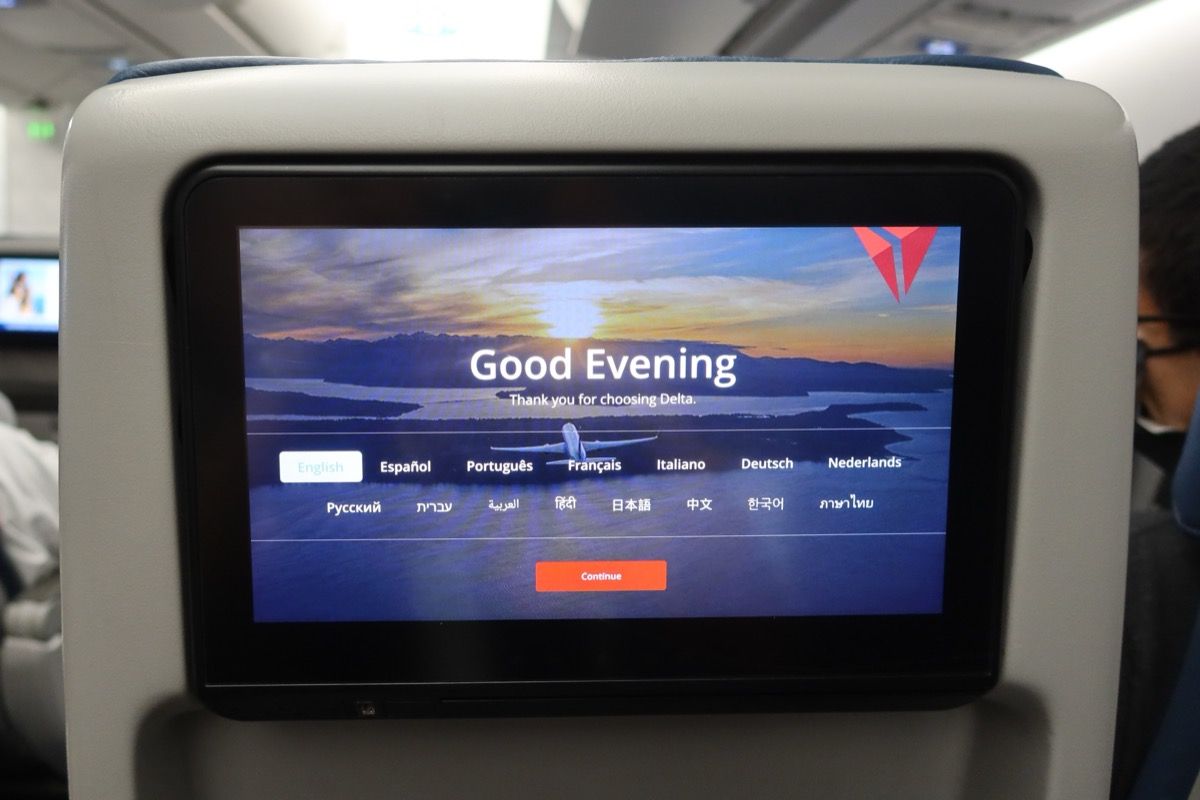 monitor on delta air lines flight