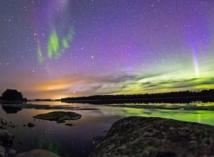 northern lights over voyageurs national park in minnesota