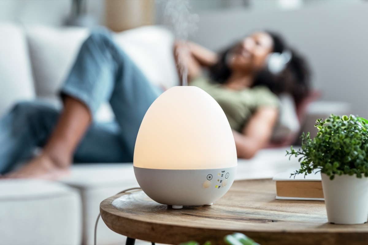 diffuser with relaxing essential oils