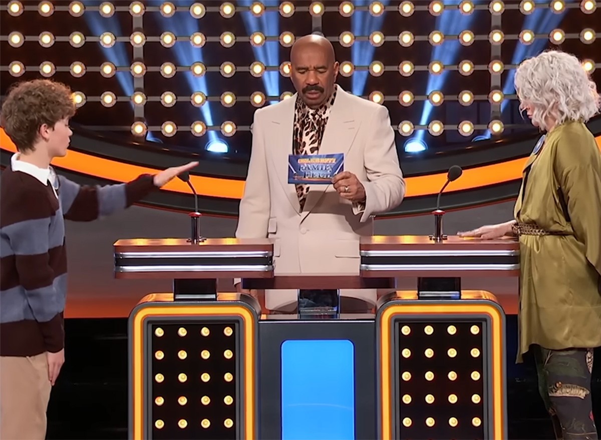Celebrity Family Feud