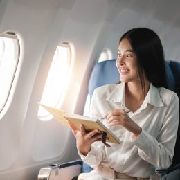 Doctor Shares Easy Way to Protect Against Germs on Airplanes