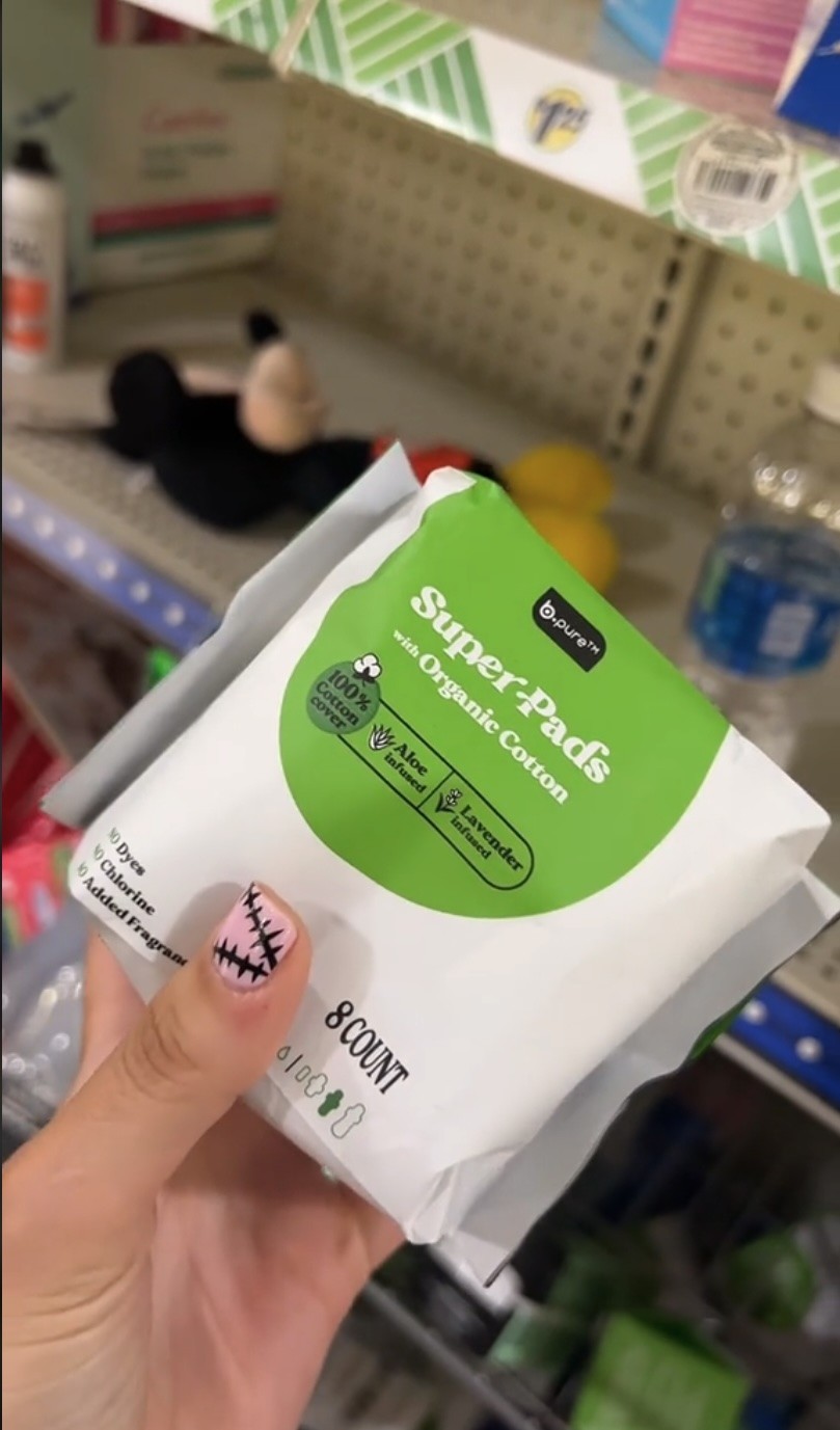 A closeup of B.Pure Super Pads