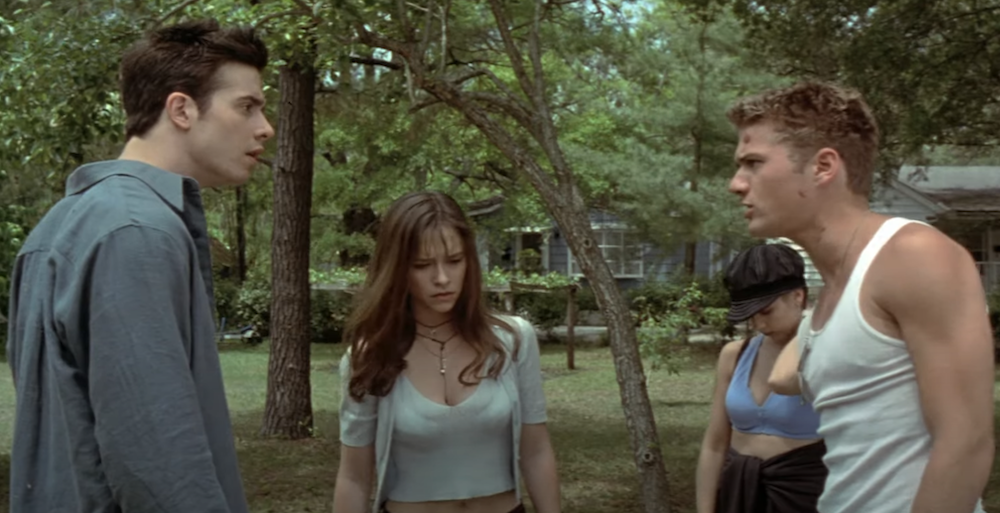 Freddie Prinze Jr., Jennifer Love Hewitt, Sarah Michelle Gellar, and Ryan Phillippe in I Know What You Did Last Summer
