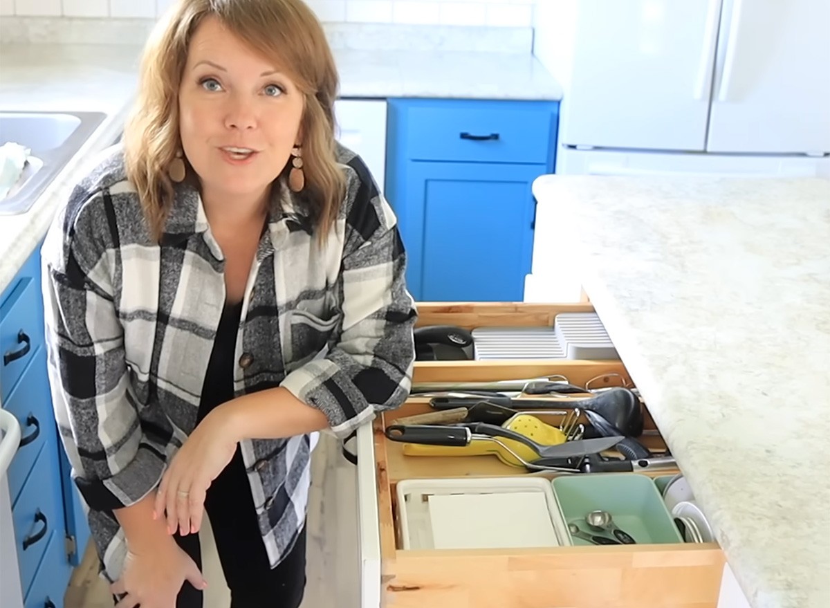 YouTuber Dawn (aka The Minimal Mom)