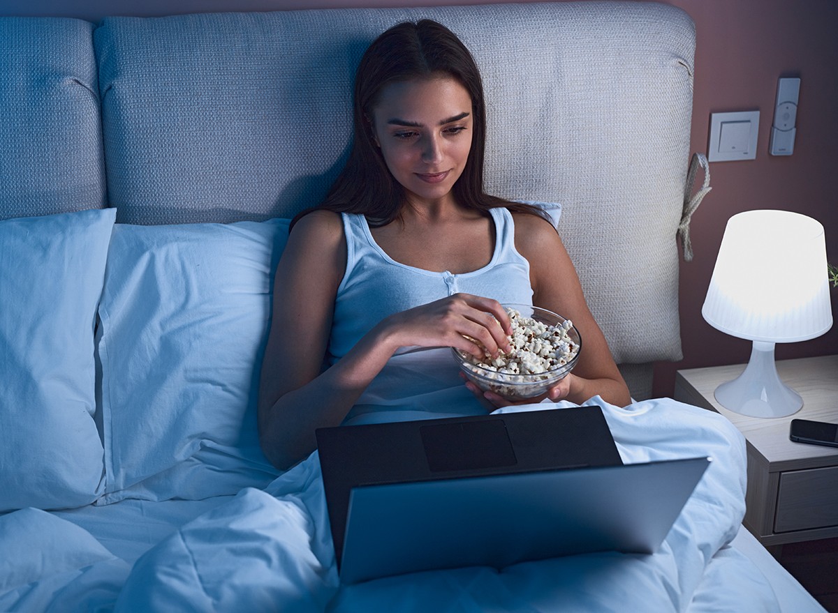 Nutritionists Reveal the Best Snacks to Satisfy Late-Night Cravings Without Sabotaging Sleep