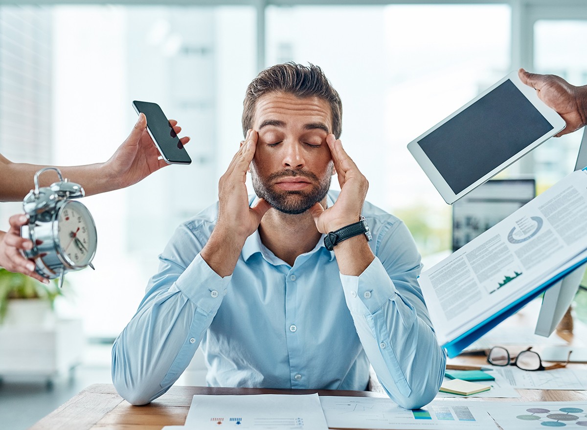 Experts Share the No. 1 Breathing Technique to Stay Calm During Stressful Moments