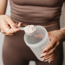 Chef Who's Worked With Tom Brady Says This Is the Best Type of Protein Powder