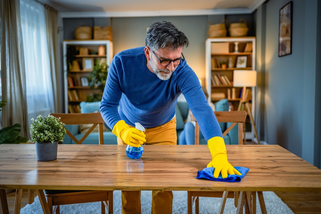 "Neat Freaks" Share Their 8 Top Cleaning Secrets to Get a Spotless Home