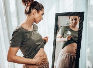 The Secret to a Flatter Stomach Could Be as Simple as These 5 Changes