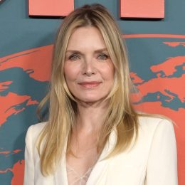 11 Celebrities Who Look Like They Haven't Aged a Day