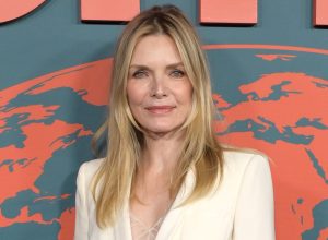 11 Celebrities Who Look Like They Haven't Aged a Day