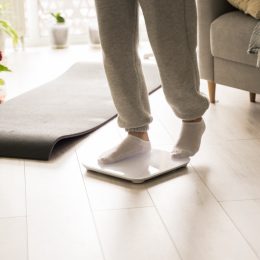 Does Your Weight Constantly Yo-Yo? Here's Why, New Study Says