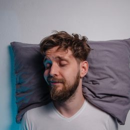 Experts Share the Secret to Falling Asleep in 60 Seconds