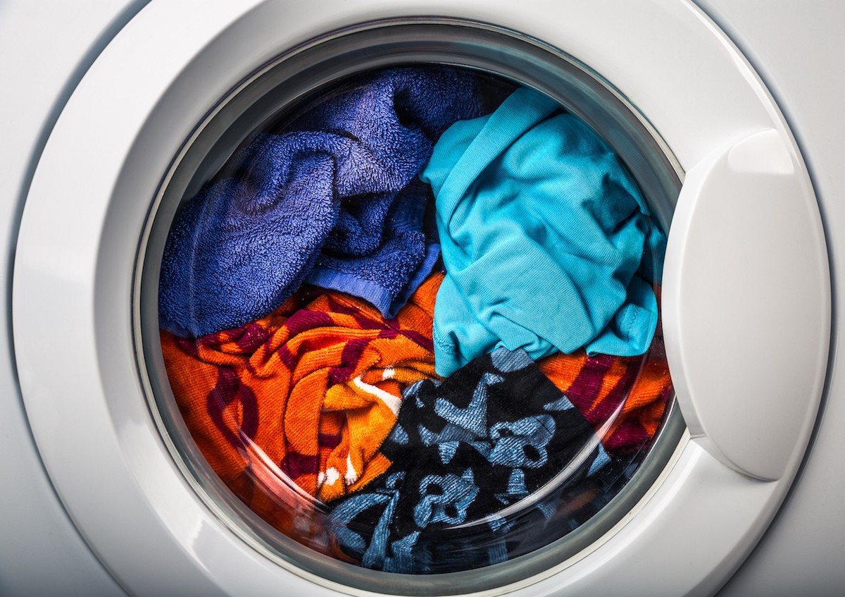 Washing,Machine,With,Color,Clothes