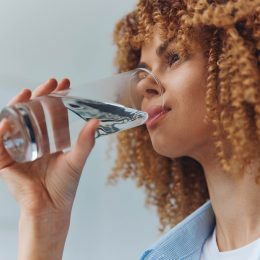 Nutritionists Say You’re Probably Drinking Water All Wrong