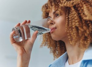 Nutritionists Say You’re Probably Drinking Water All Wrong