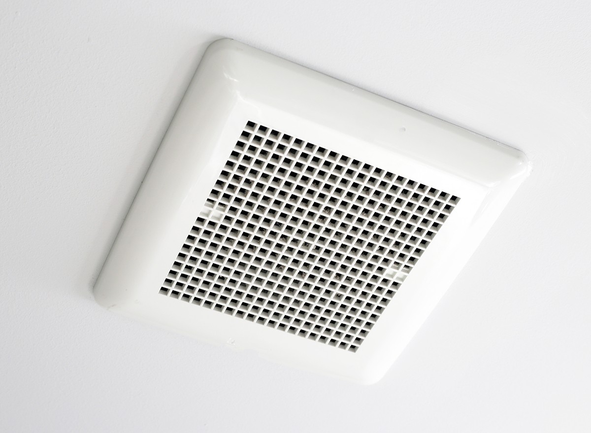 Exhaust fan in the bathroom