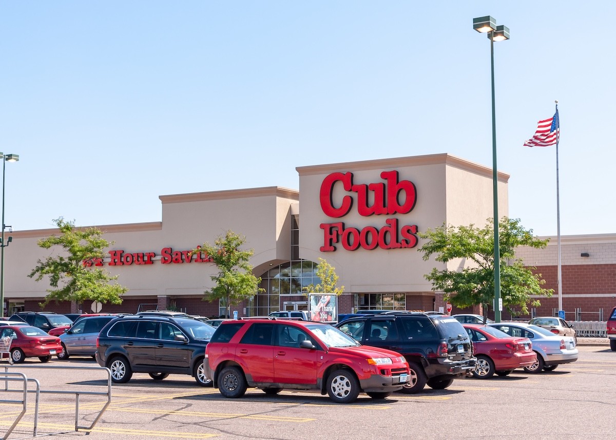 a Cub Foods grocery store and parking lot