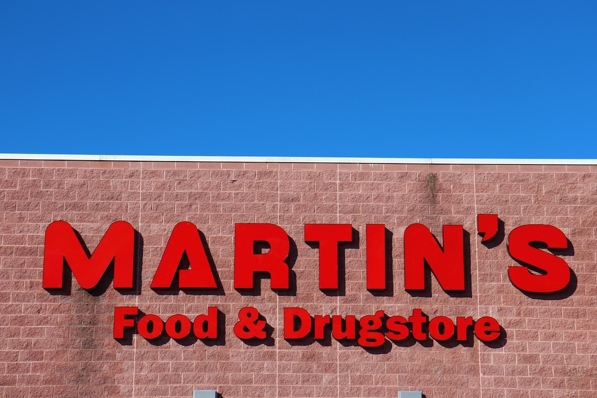 Martin's Food & Drugstore sign