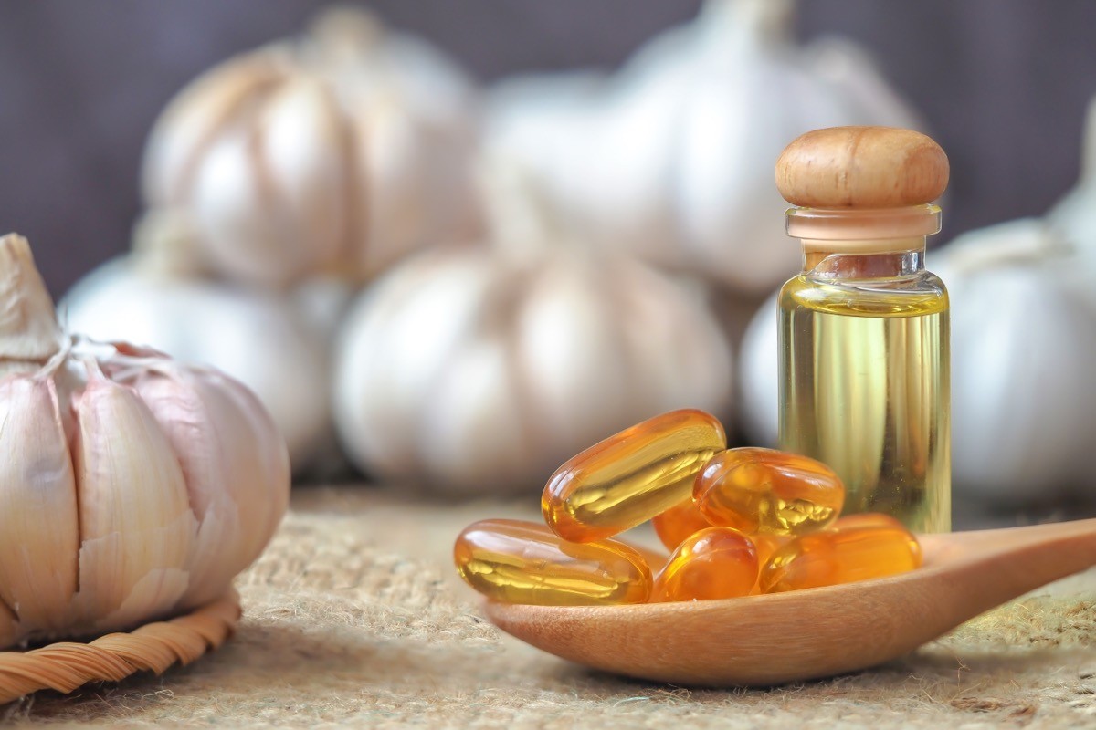 Garlic Supplements, garlic oil, and garlic cloves