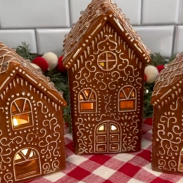 Aldi's Christmas Decorations Are Dupes for Pottery Barn for $78 Cheaper