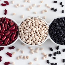 9 Amazing Health Benefits of Eating Beans, According to Dietitians