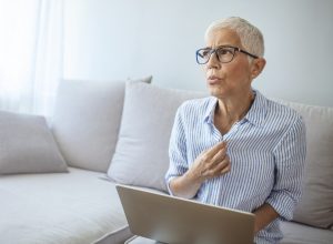 Doctors Share the No. 1 Way to Relieve Menopause Hot Flashes Naturally