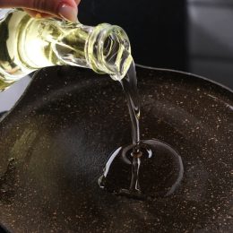 Certain Cooking Oils May Increase Cancer Risk, New Study Finds