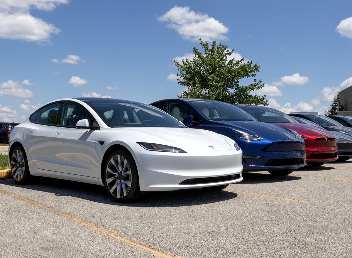 Tesla Owners Report Issues with This Feature—What You Need to Know