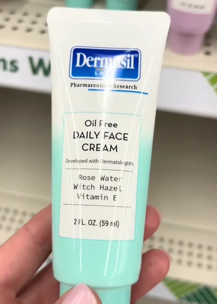 Dermasil Oil-Free Daily Face Cream